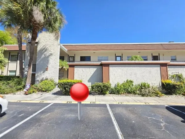 $125,900 | 2750 East Bay Drive, Unit 10E, Largo, FL 33771