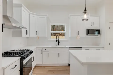 $599,900 | 8294 Snowdrop Way, Ooltewah, TN 37363