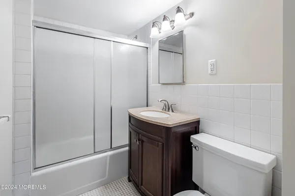 $2,000 | 105 Coolidge Avenue, Seaside Heights, NJ 08751