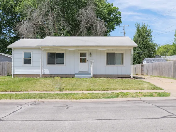 $199,000 | 3506 Somerset Drive, Bettendorf, IA 52722