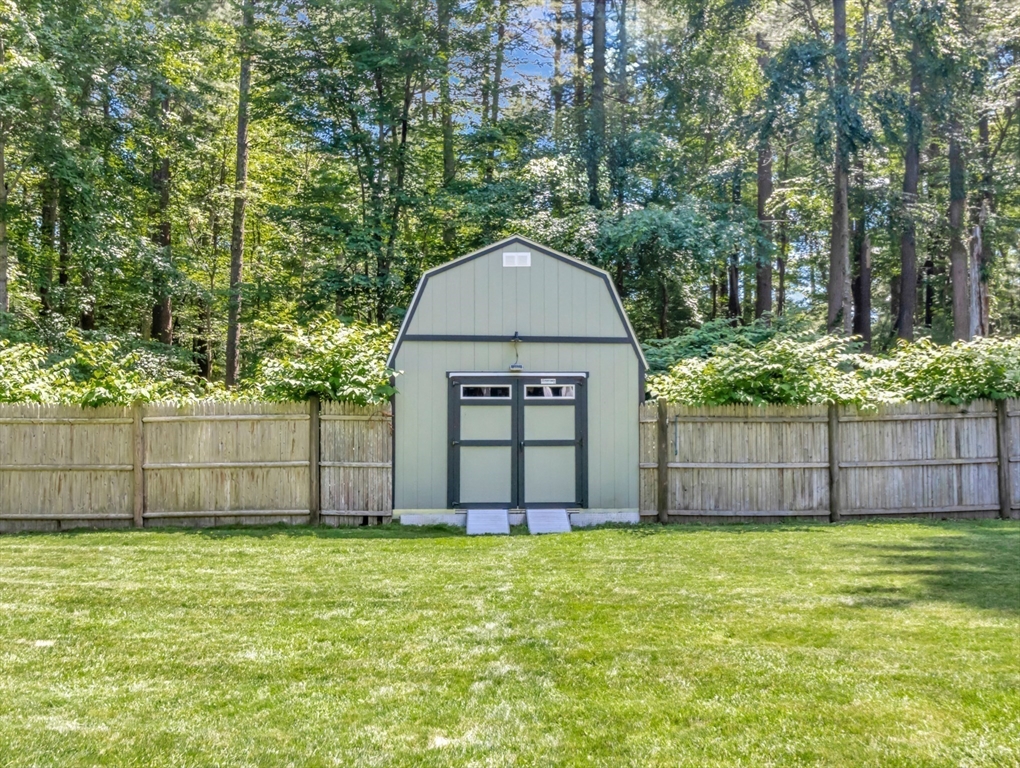 10 Mountain Road Easton, MA 02356 - Photo 32 of 42