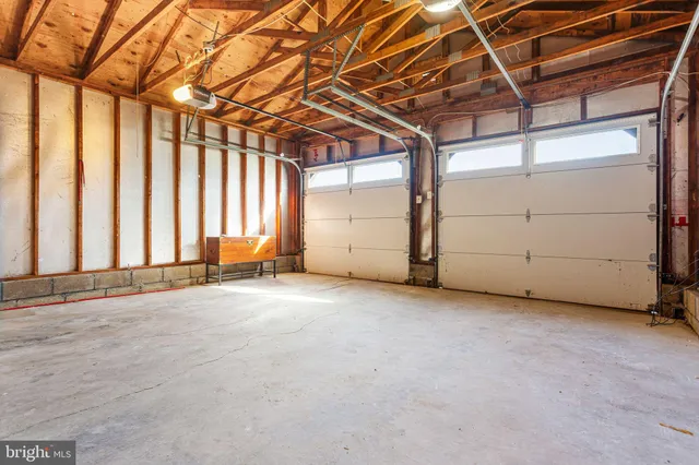 $5,000 | 15162 Wayside Road, Philadelphia, PA 19116