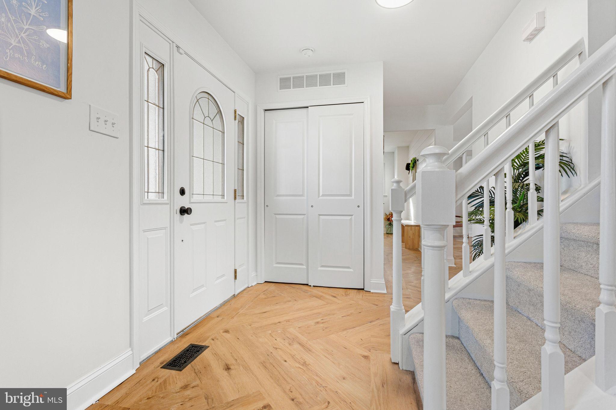 15162 Wayside Road Philadelphia, PA 19116 - Photo 4 of 34 a view of an front door