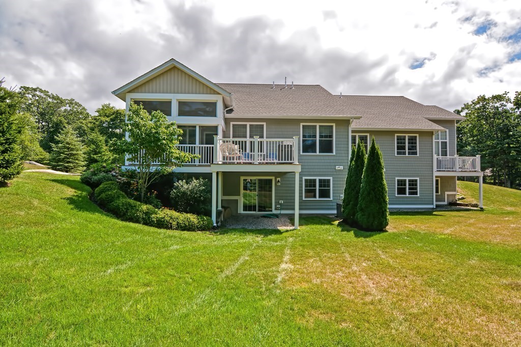 14 Kennedy Road, Unit B Gloucester, MA 01930 - Photo 2 of 34 Gallery Image 2