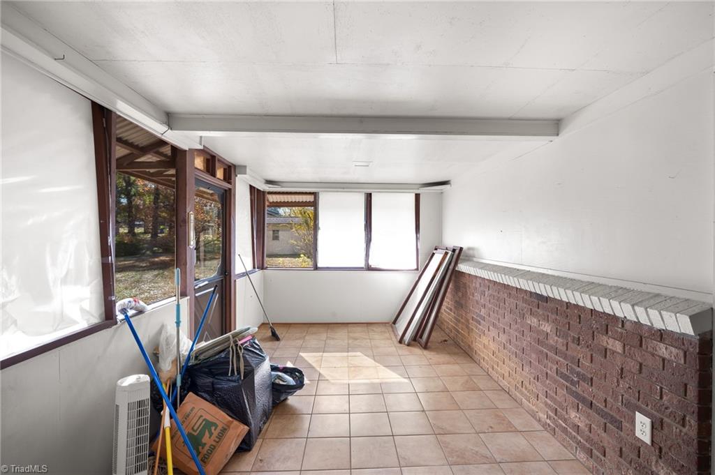 402 Spillman Road Mocksville, NC 27028 - Photo 4 of 16