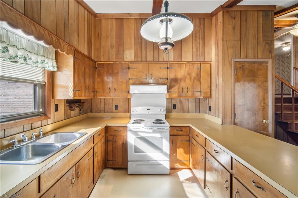 402 Spillman Road Mocksville, NC 27028 - Photo 6 of 16