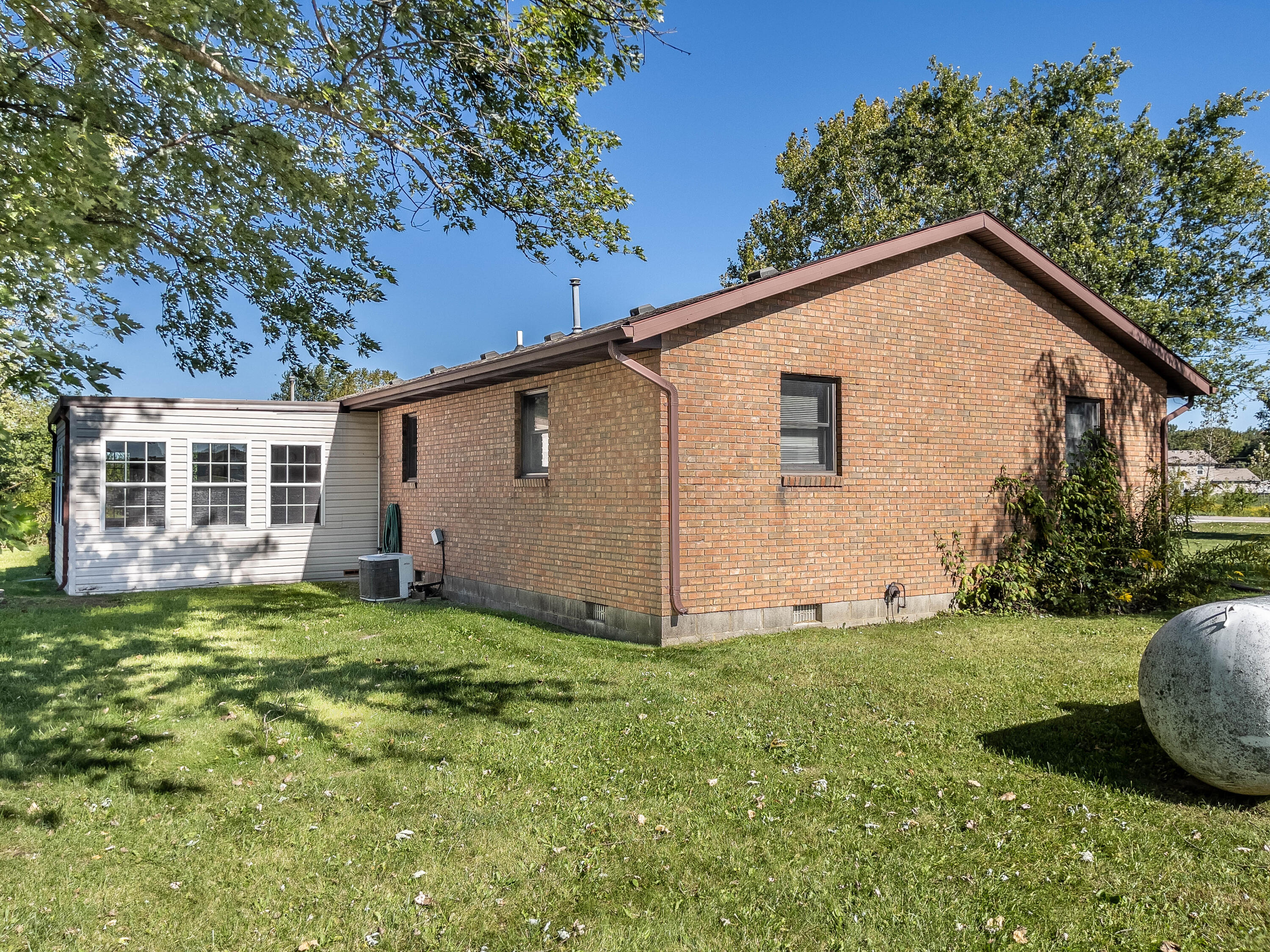 2114 Short Cut Road Urbana, OH 43078 - Photo 7 of 59