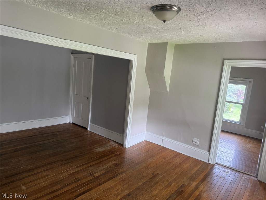 47550 Middle Ridge Road Amherst, OH 44001 - Photo 2 of 10