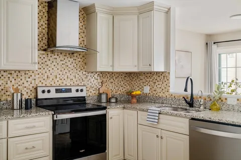$599,000 | 506 Gazebo Circle, Unit 506, Reading, MA 01867