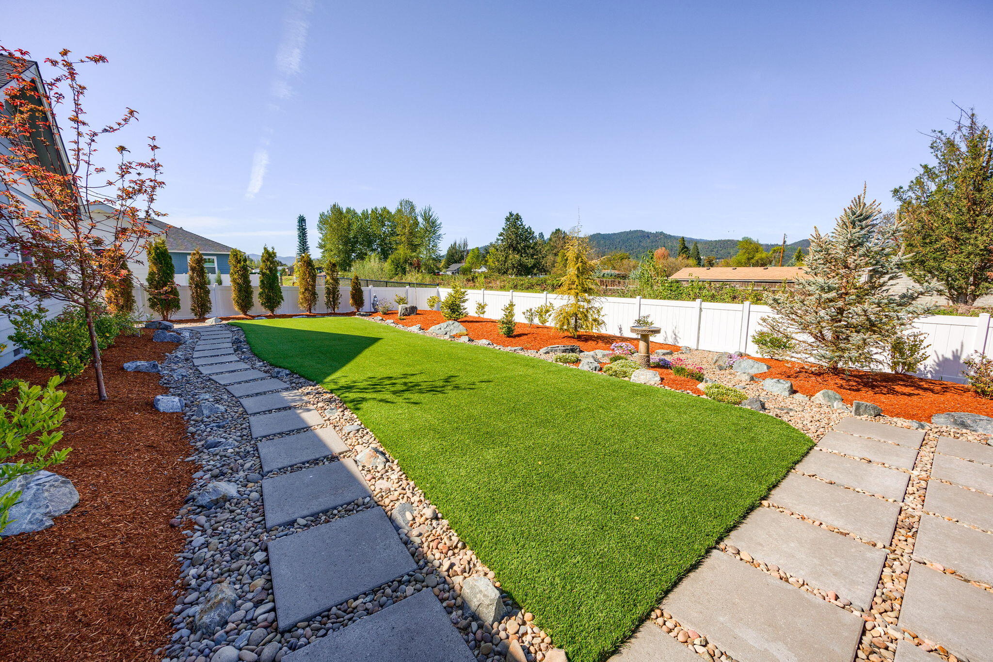 1609 River Run Street Central Point, OR 97502 - Photo 11 of 43 11-web-or-mls-RRS (11)