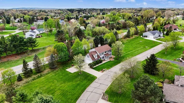 $424,000 | 9270 Anacapa Bay Court, Pinckney, MI 48169