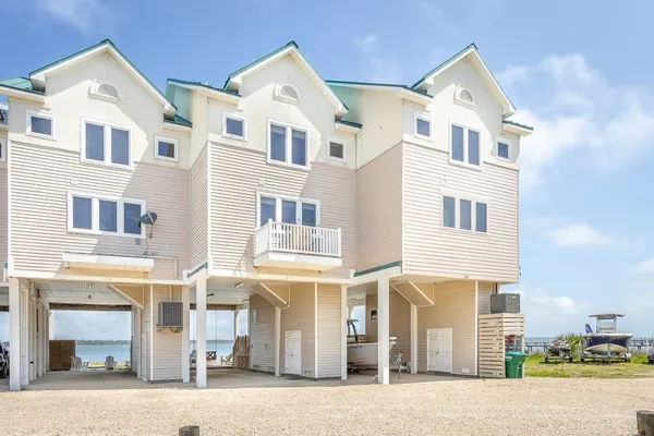 $635,000 | 1648 Alligator Drive, Unit 319, Alligator Point, FL 32346