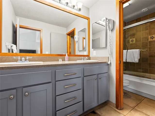 a view of an entryway