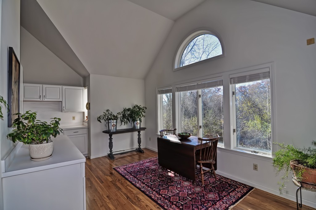 289 Maple Street Middleton, MA 01949 - Photo 11 of 30 Gallery Image 11
