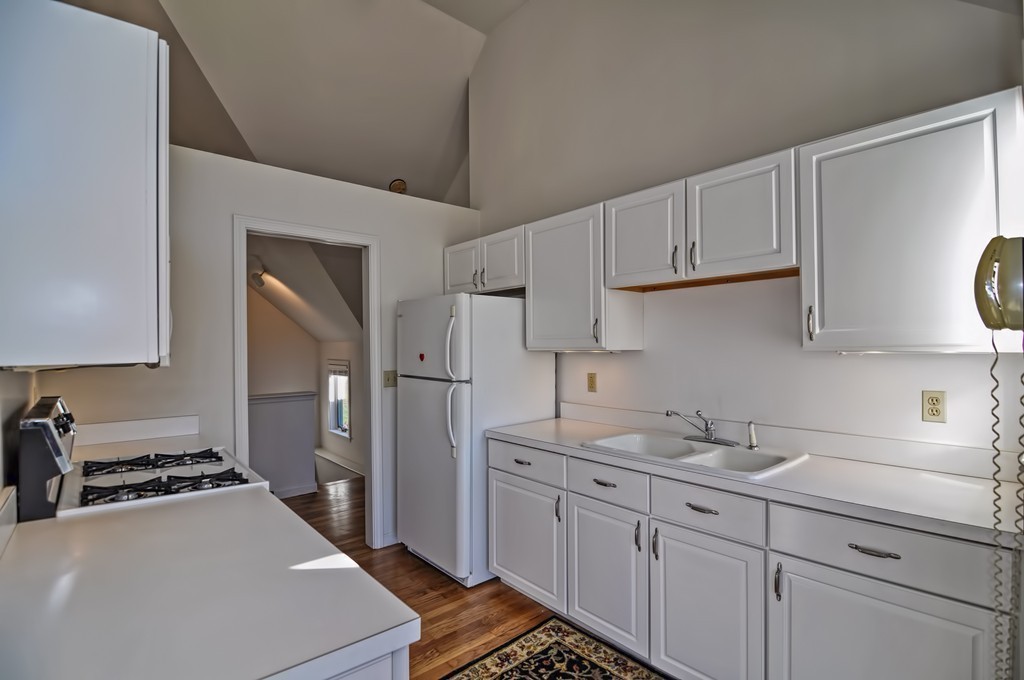 289 Maple Street Middleton, MA 01949 - Photo 16 of 30 Gallery Image 16