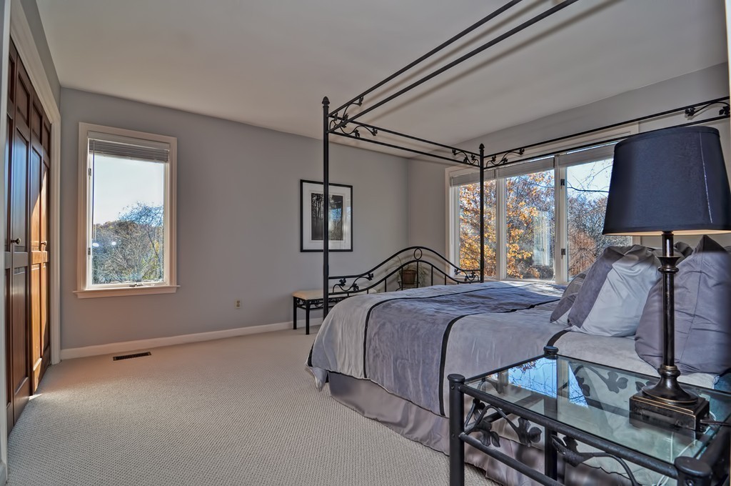 289 Maple Street Middleton, MA 01949 - Photo 18 of 30 Gallery Image 18