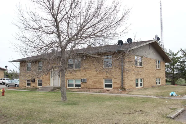 $999,900 | 314 County Road 8, Rockville, MN 56320