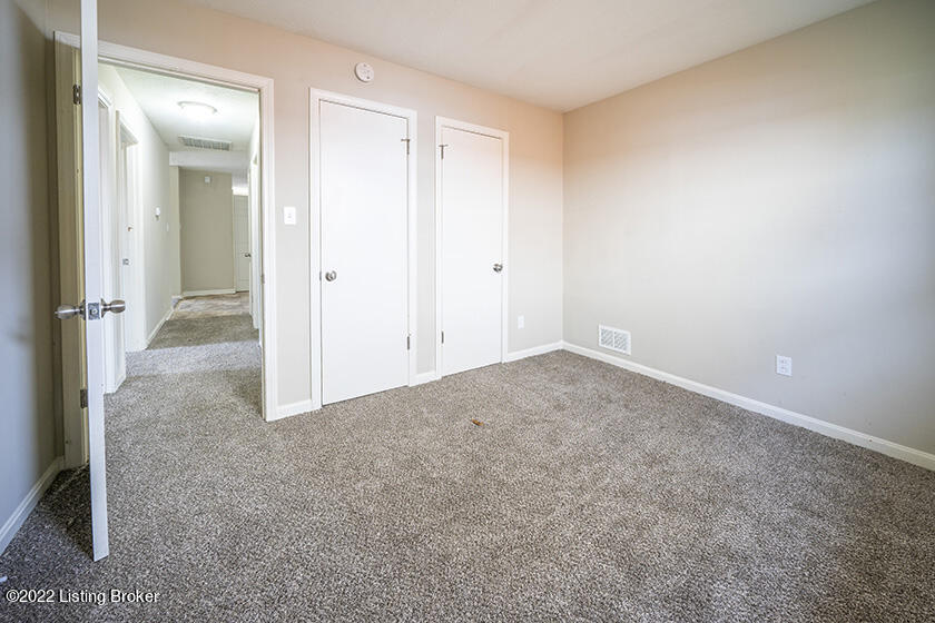 4810 Valla Road Louisville, KY 40213 - Photo 14 of 17 27
