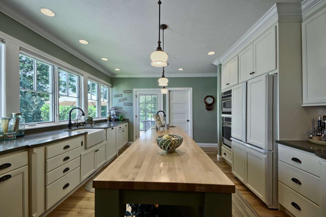 12625 Bluff Road Traverse City, MI 49686 - Photo 31 of 76 1850632-30.JPG