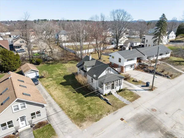 $379,000 | 10 Cross Street, Allenstown, NH 03275