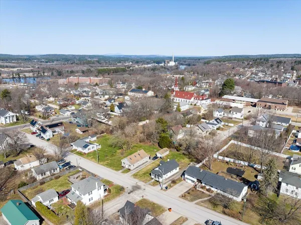 $379,000 | 10 Cross Street, Allenstown, NH 03275