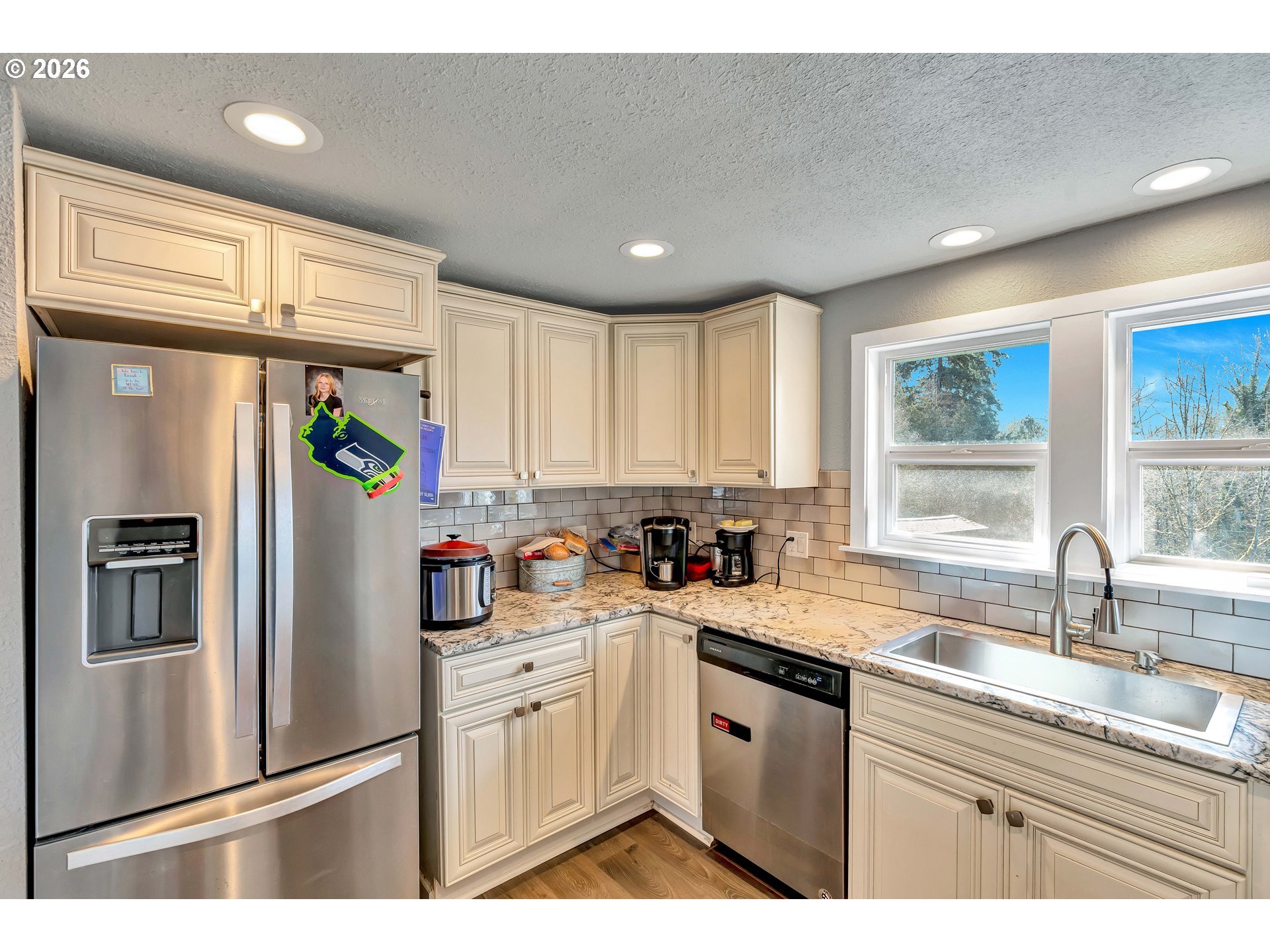 2907 Columbia Heights Road Longview, WA 98632 - Photo 11 of 47