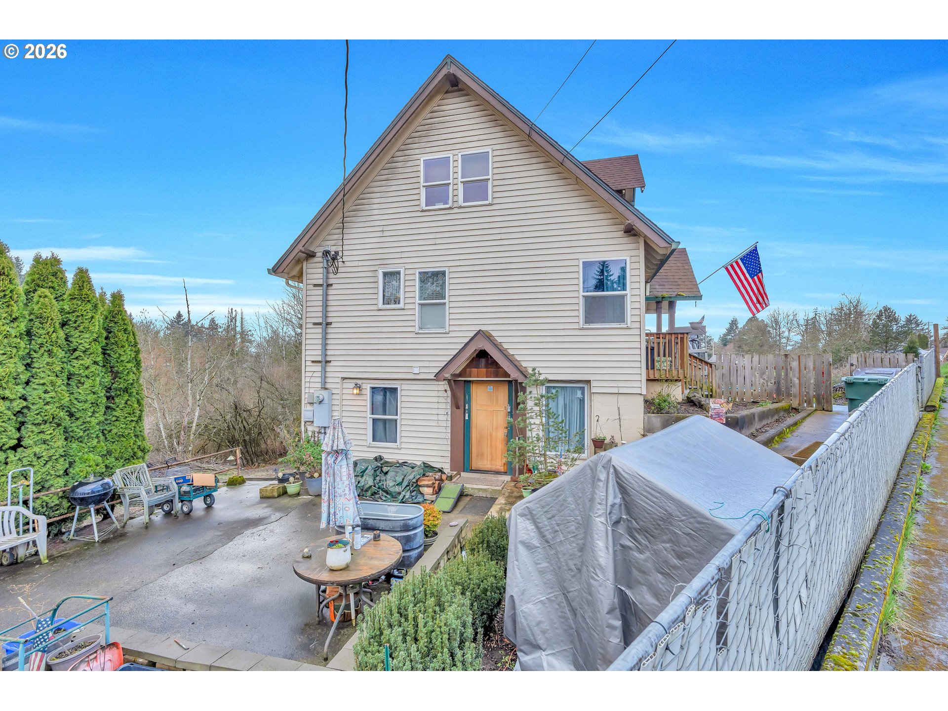 2907 Columbia Heights Road Longview, WA 98632 - Photo 3 of 47