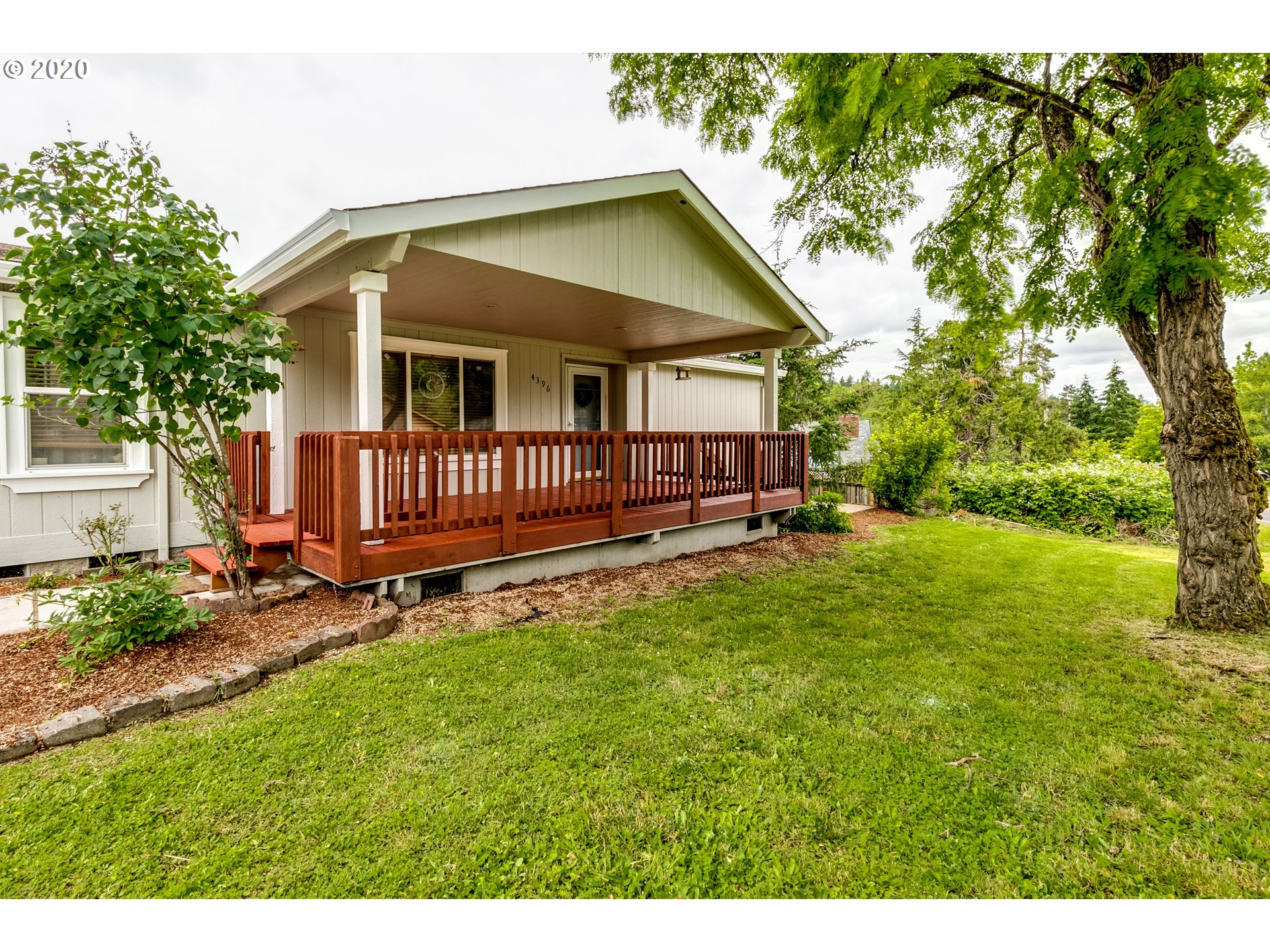 4396 Dillard Road Eugene, OR 97405 - Photo 2 of 22 Gallery Image 2
