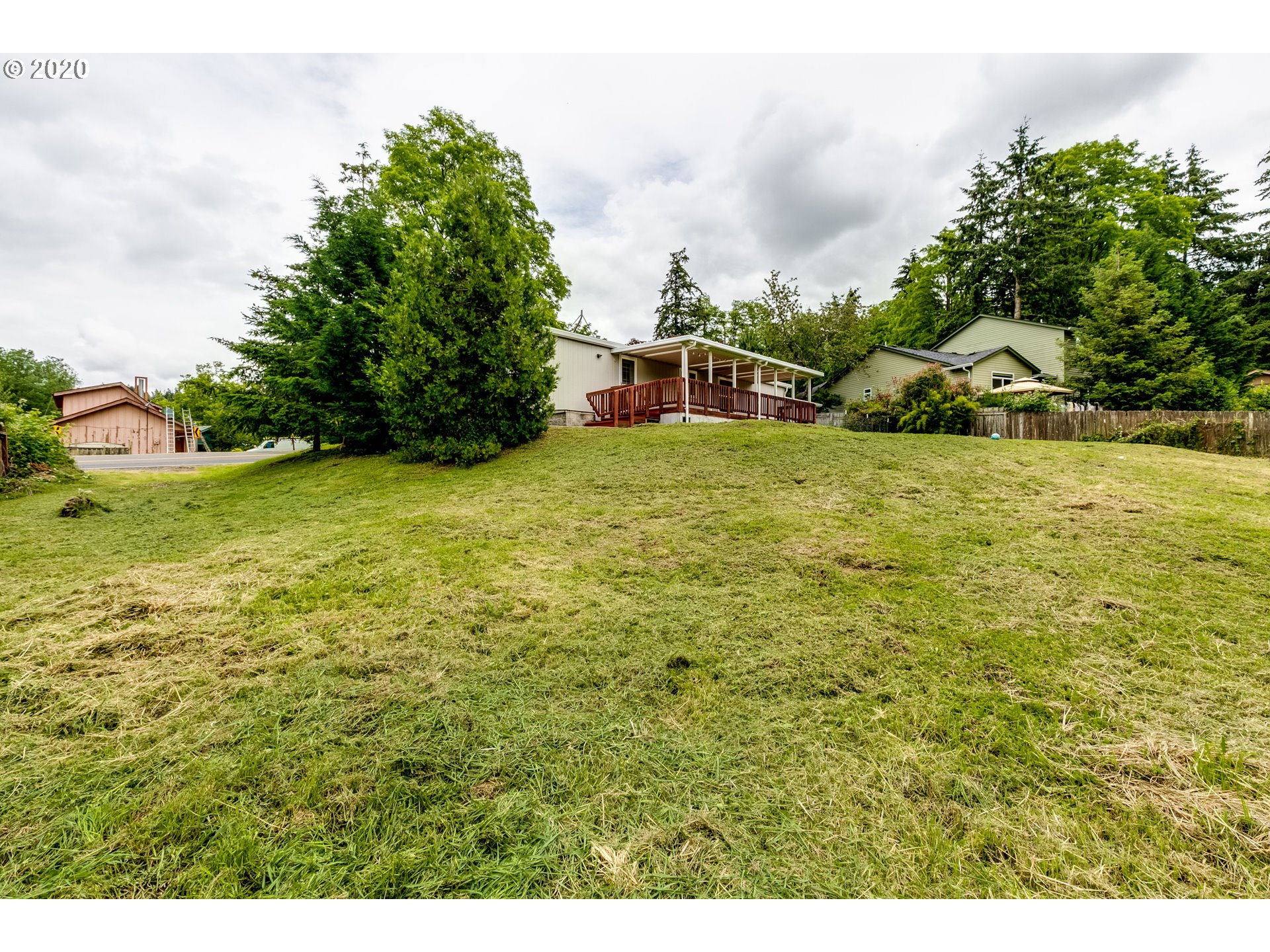 4396 Dillard Road Eugene, OR 97405 - Photo 20 of 22 Gallery Image 20