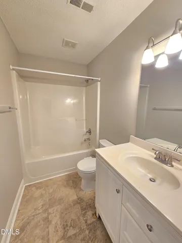 a view of utility room