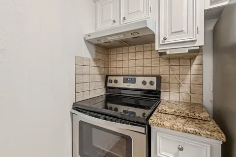 $196,000 | 4420 Harlanwood Drive, Unit 228, Fort Worth, TX 76109