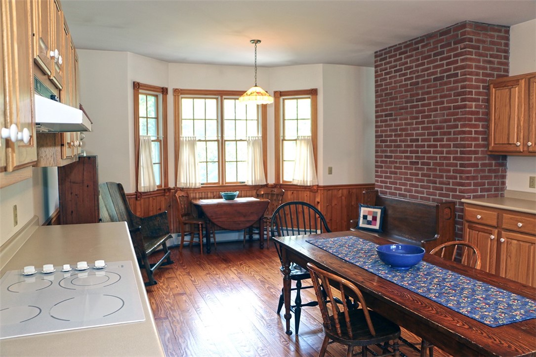 962 Post Road South Kingstown, RI 02879 - Photo 11 of 45