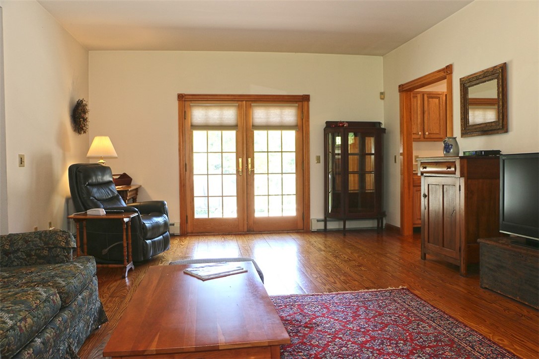 962 Post Road South Kingstown, RI 02879 - Photo 19 of 45