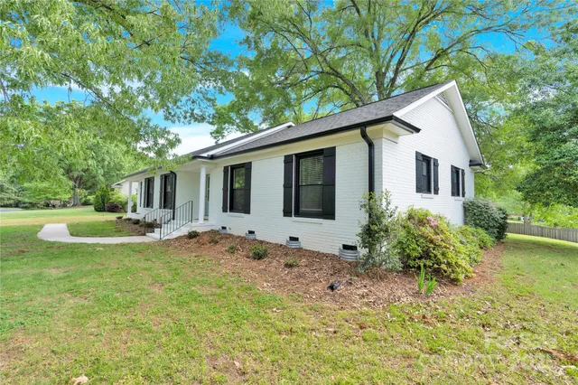 $719,900 | 6600 Knightswood Drive, Charlotte, NC 28226