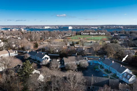 $275,000 | 611 Ocean Avenue, Unit E5, New London, CT 06320