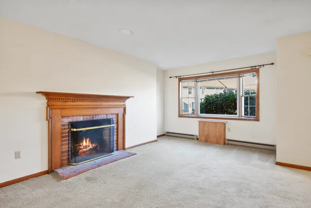 $275,000 | 611 Ocean Avenue, Unit E5, New London, CT 06320