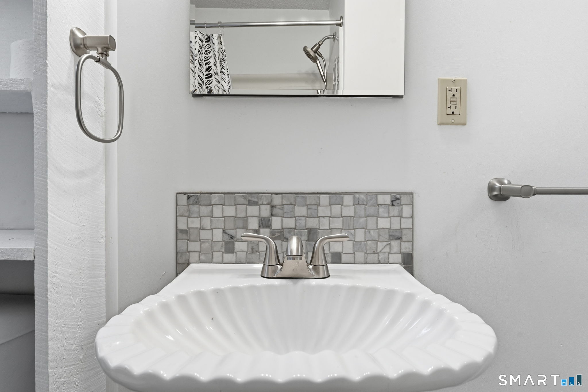9 Hunters Road, Unit 1 Norwich, CT 06360 - Photo 24 of 34