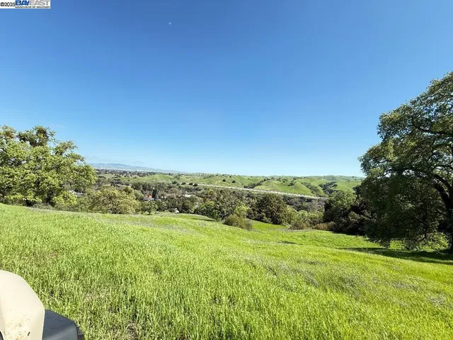 $2,000,000 | 8272 Sassafras Court, Pleasanton, CA 94566