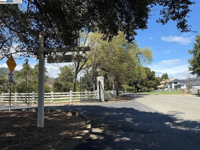 $2,000,000 | 8272 Sassafras Court, Pleasanton, CA 94566