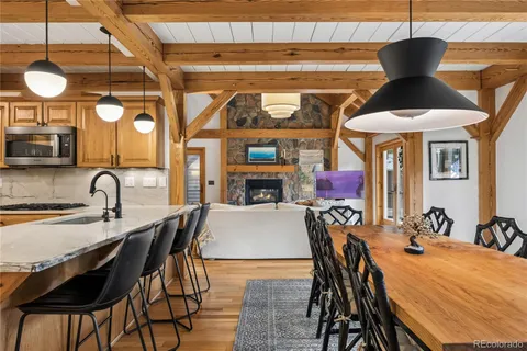 $1,600,000 | 23111 Shoshone Road, Indian Hills, CO 80454