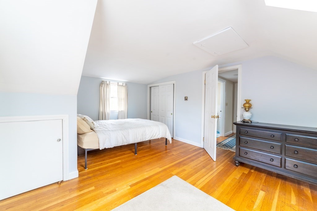 30 Willow Road Marblehead, MA 01945 - Photo 11 of 18
