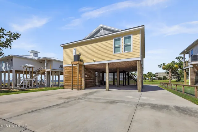 $489,000 | 430 Woodward Avenue, Gulfport, MS 39501