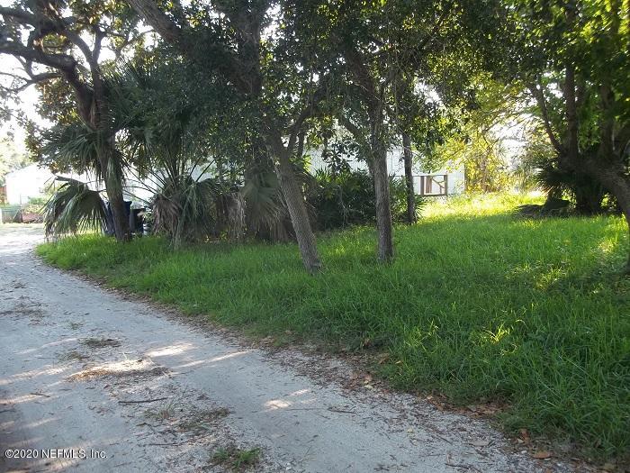 236 Desoto Road St. Augustine, FL 32080 - Photo 7 of 8 ENTRANCE & YARD