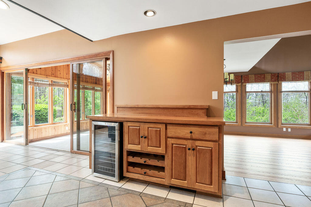 16995 West Small Road New Berlin, WI 53151 - Photo 40 of 48 Kitchen Beverage Area