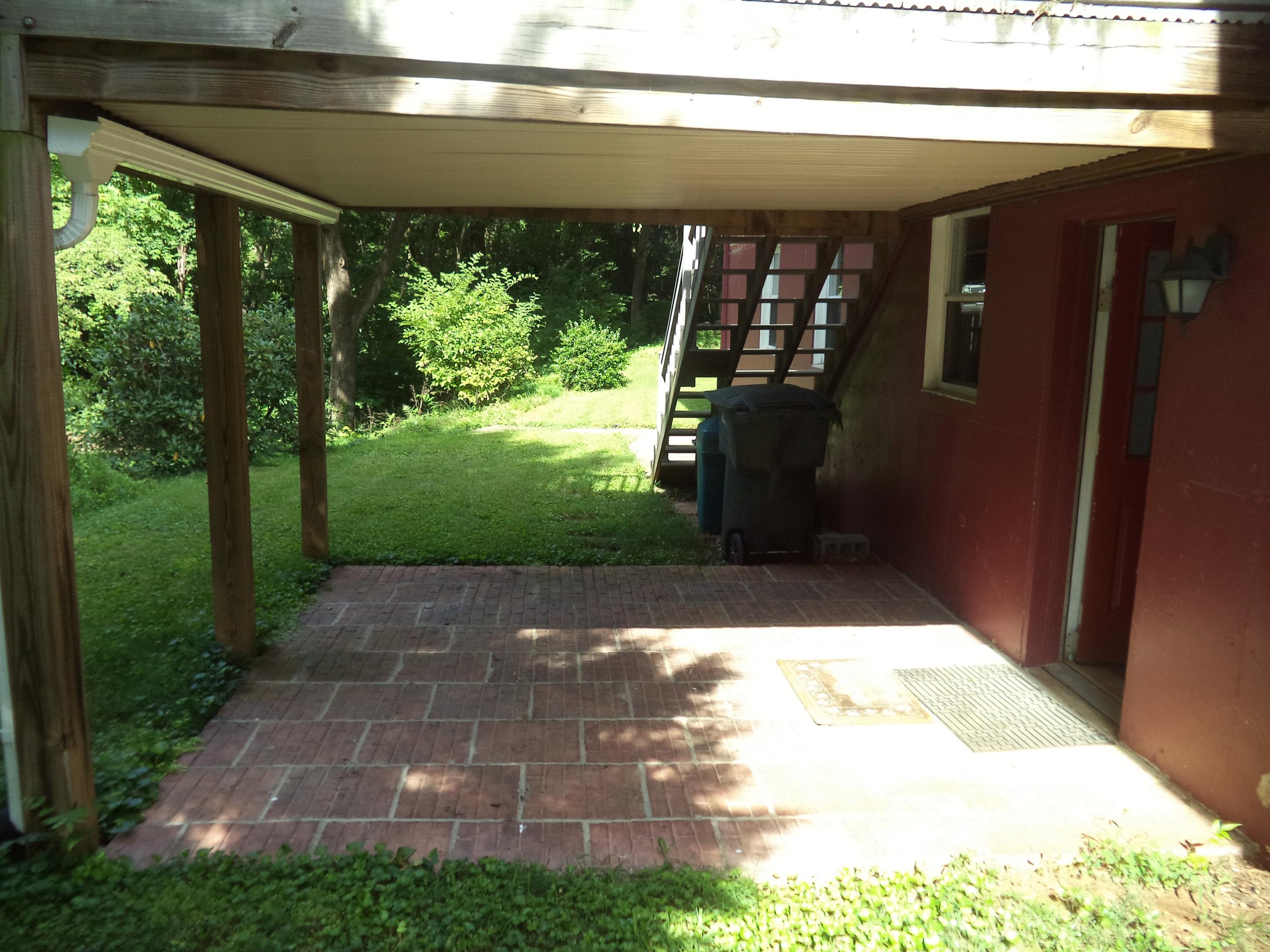 3221 Mud Lick Road Southwest Roanoke, VA 24018 - Photo 6 of 35 DSC03041