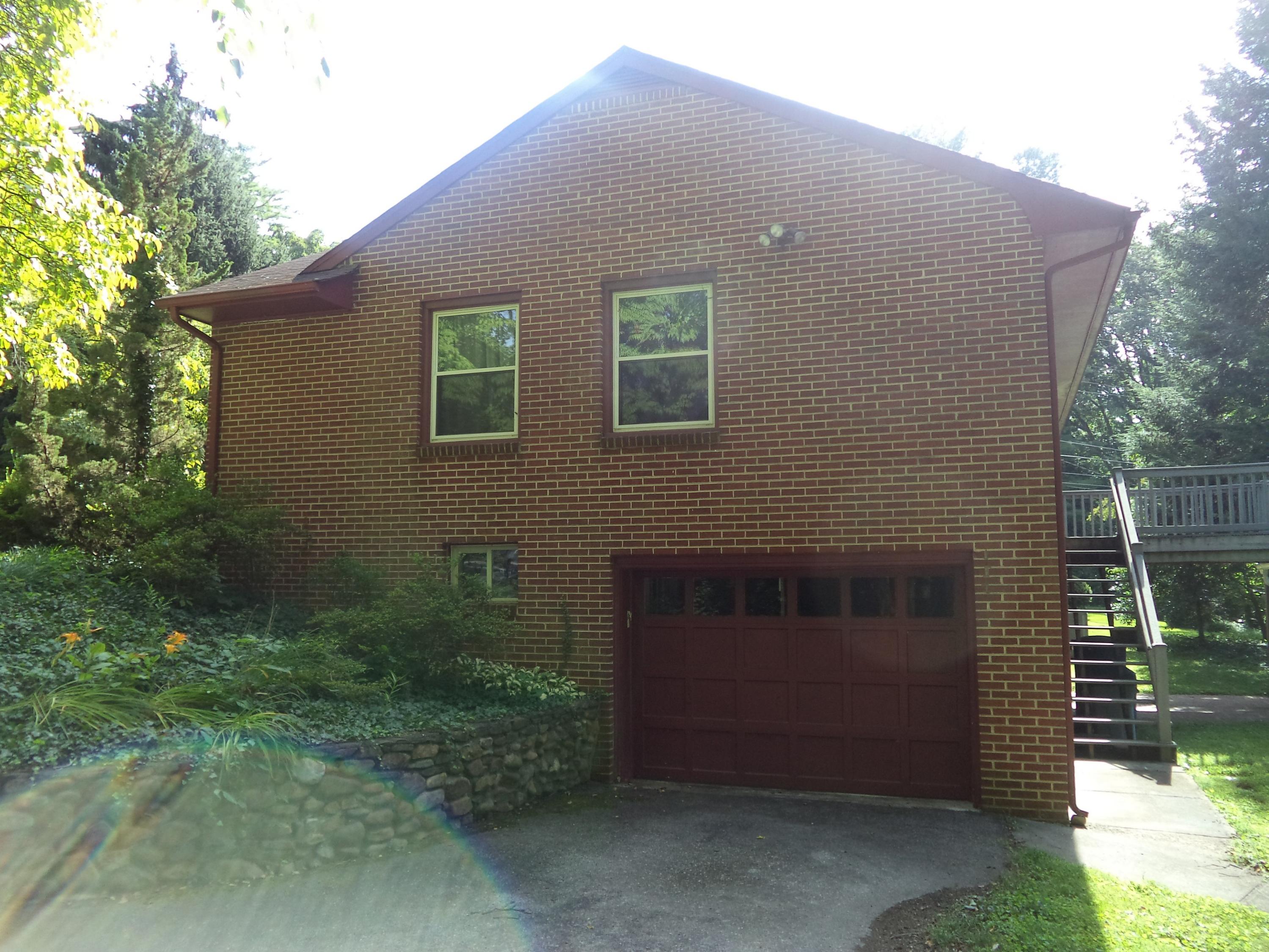 3221 Mud Lick Road Southwest Roanoke, VA 24018 - Photo 7 of 35 DSC03042