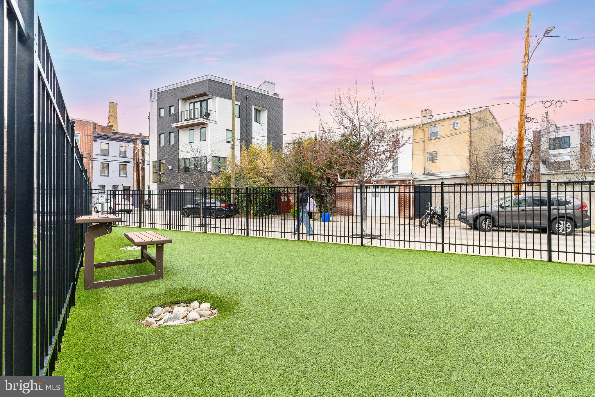 1237 North 5th Street, Unit 2 Philadelphia, PA 19122 - Photo 37 of 39 Dog Park