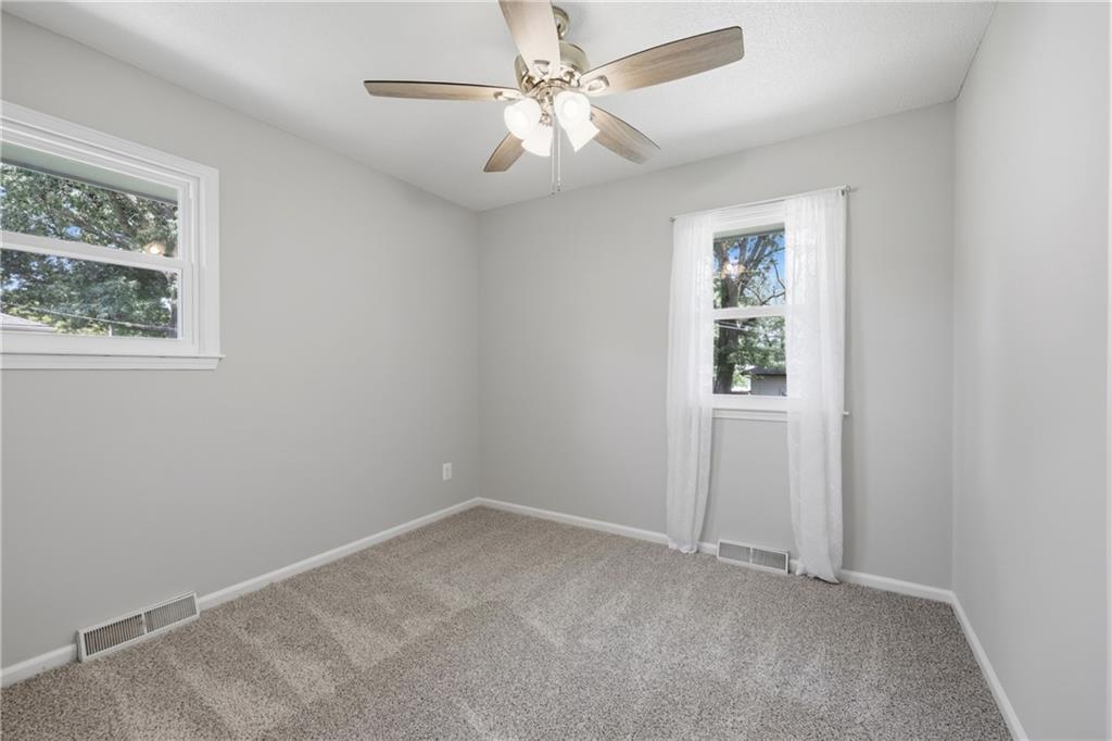 504 Southwest Persels Road Lee's Summit, MO 64081 - Photo 13 of 26 Gallery Image 13