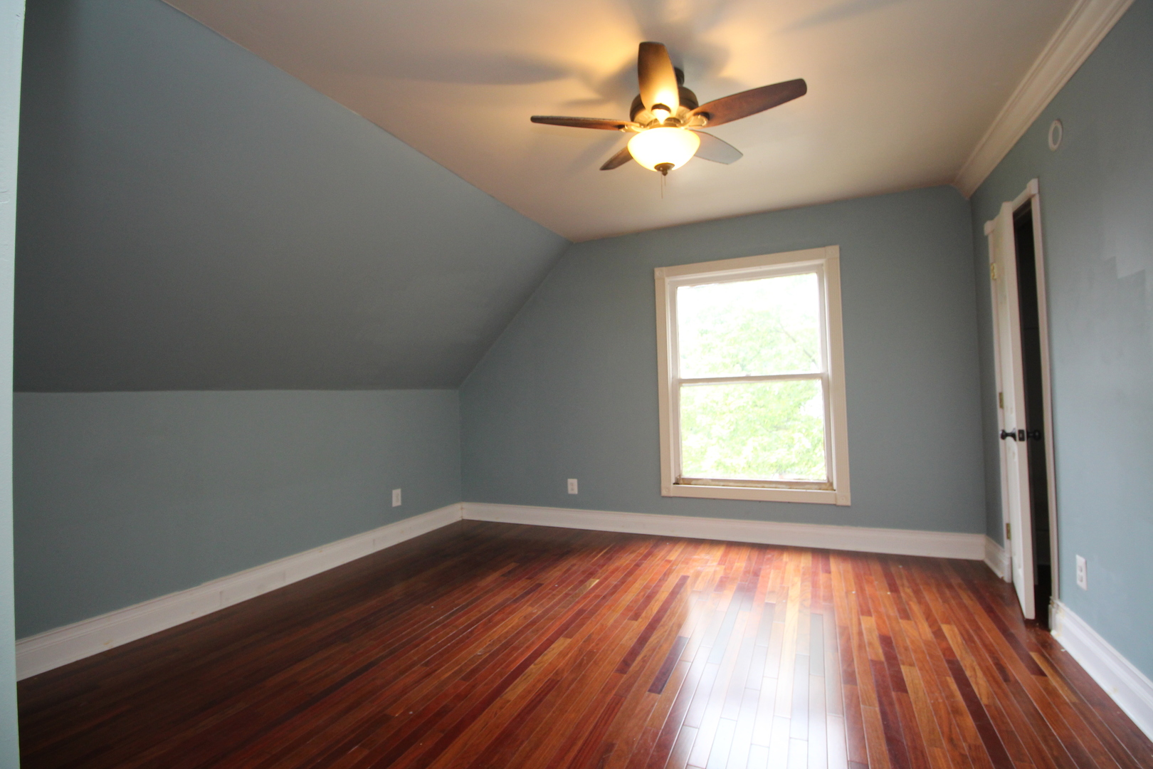625 North Spring Street Elgin, IL 60120 - Photo 15 of 22