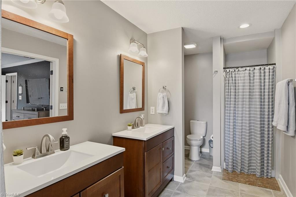 3611 Hunting Ridge Drive High Point, NC 27265 - Photo 22 of 35